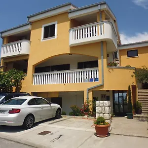 Apartman Jadranka Povile