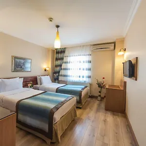 Senabil Old & Hotel